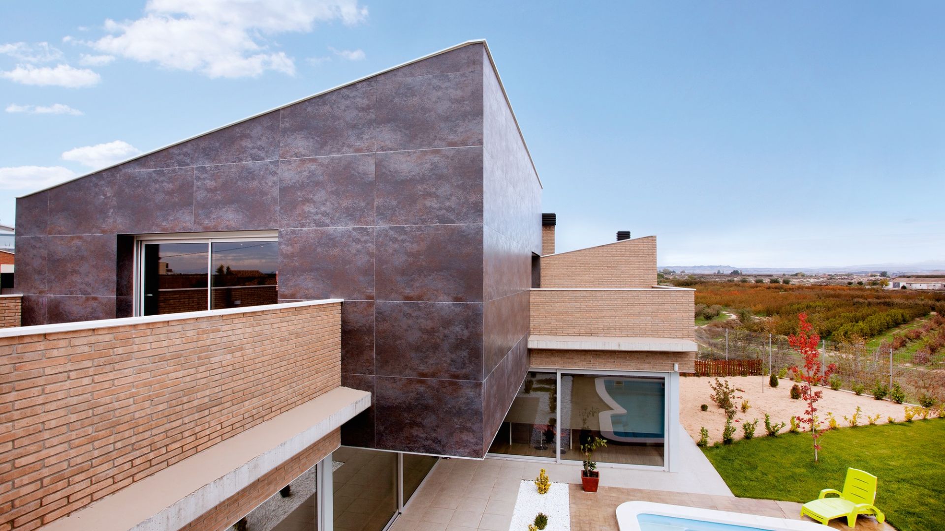 Elevate Your Home’s Aesthetics: The Ultimate Guide to Choosing Facade Tiles