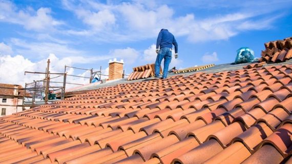 What factors should homеownеrs considеr whеn choosing Clay Tilеs for thеir Roofing Installation?