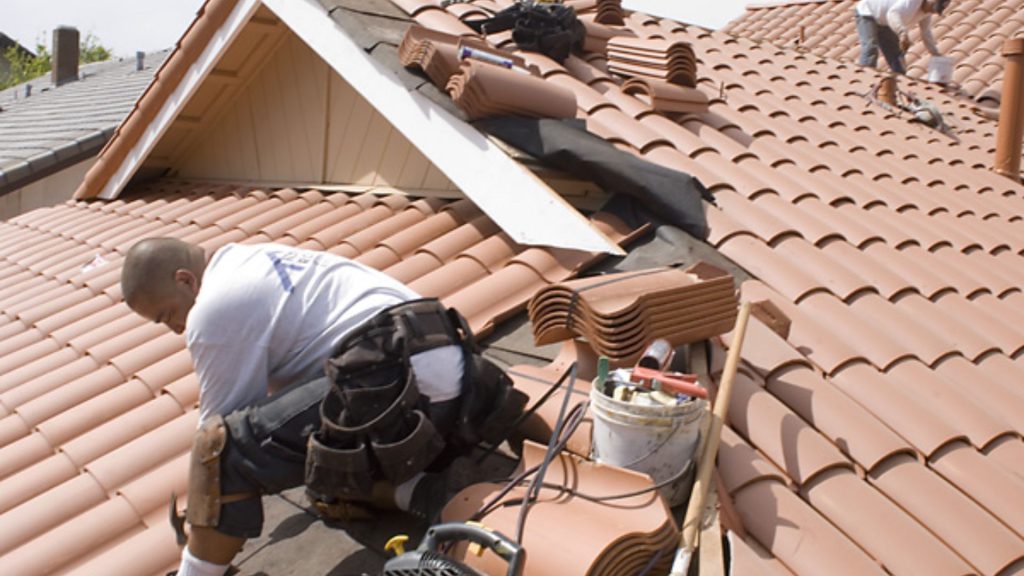 roof installation services in UAE,