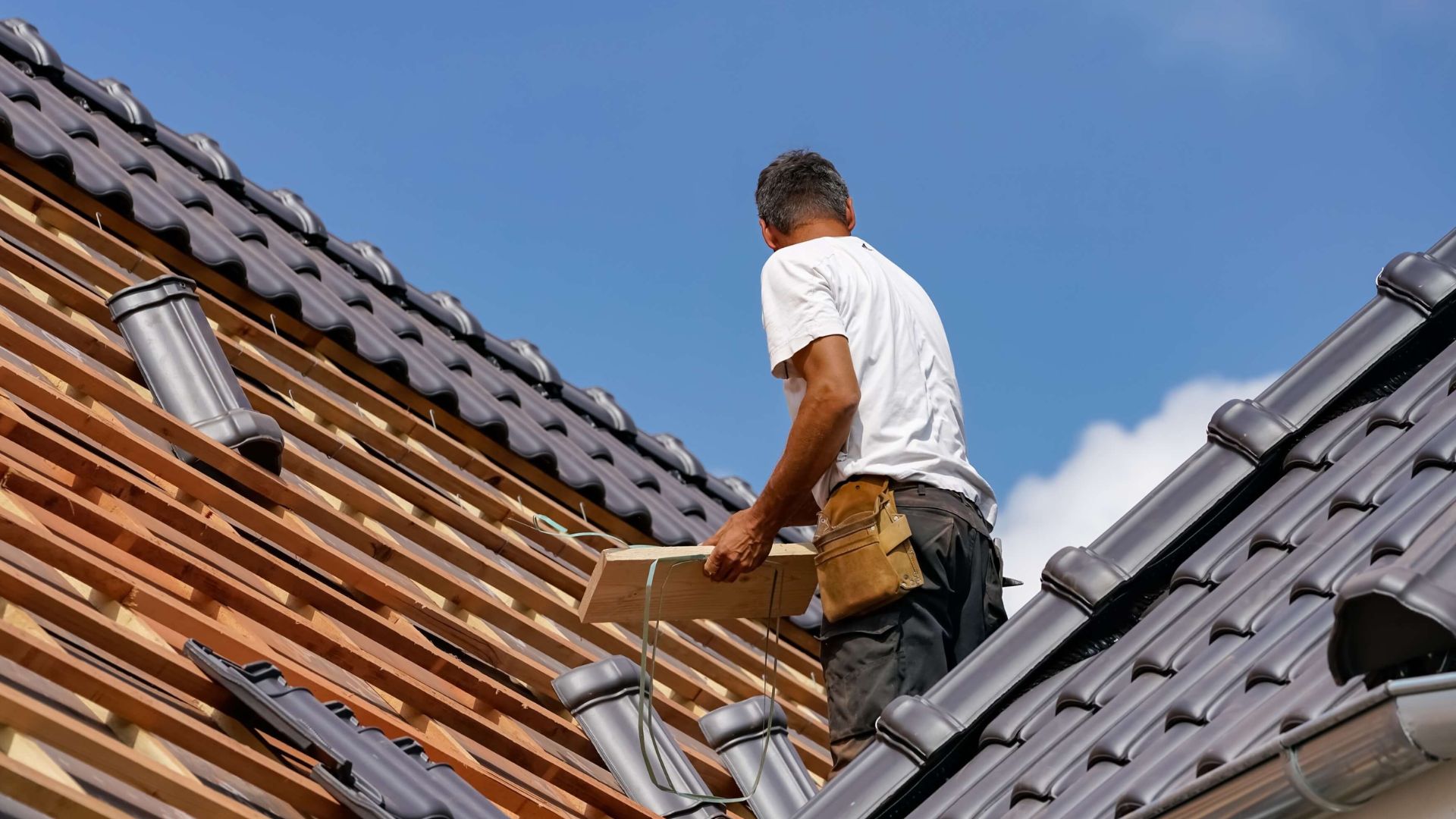How to Achieve the Perfect Roof: Expert Tips and Tricks