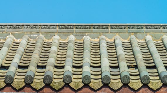 How to Negotiate with a Clay Roof Tile Supplier for Roof Installation?
