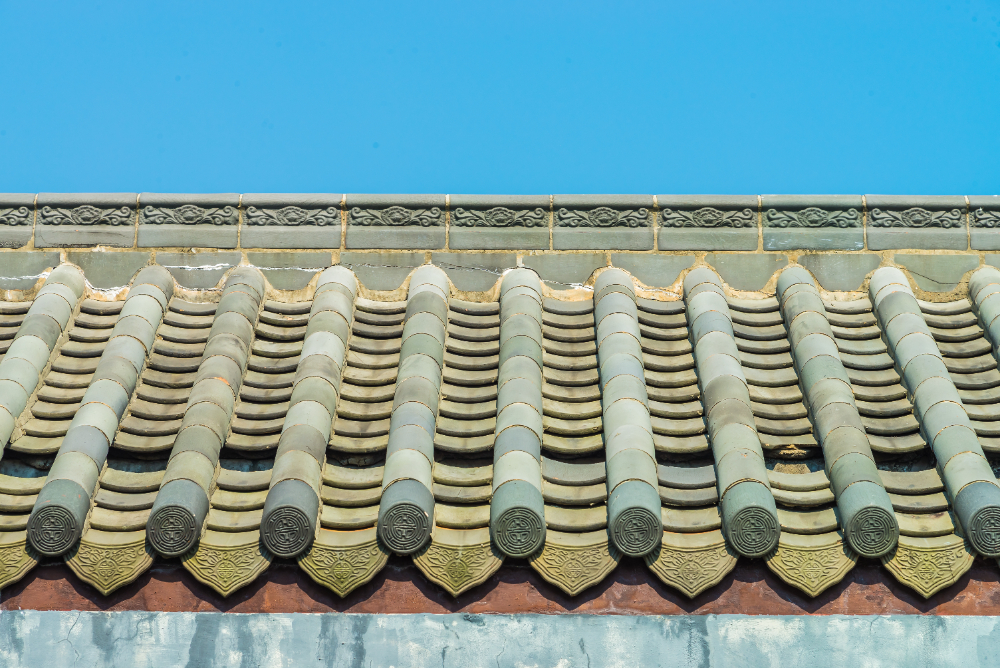 How to Negotiate with a Clay Roof Tile Supplier for Roof Installation?
