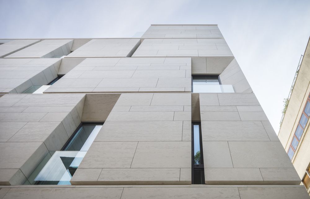 Which Exterior Facade Tiles Are Best for Hot and Humid Climates?
